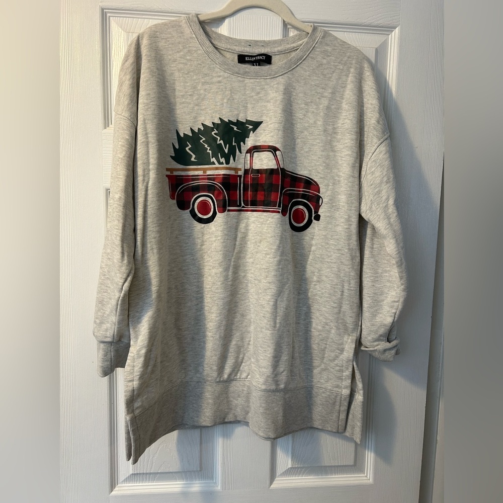 Women’s Holiday Gray Truck Graphic Shirt